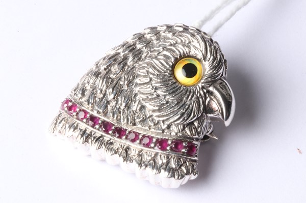 Lot 1133 - SILVER BROOCH/PENDANT