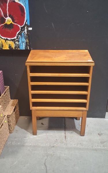 Lot 474 - DRAFTSMANS SHELF