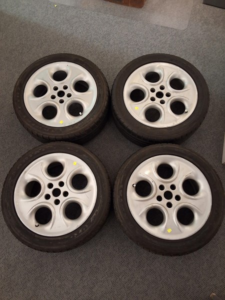 Lot 189 - 17" MAGS