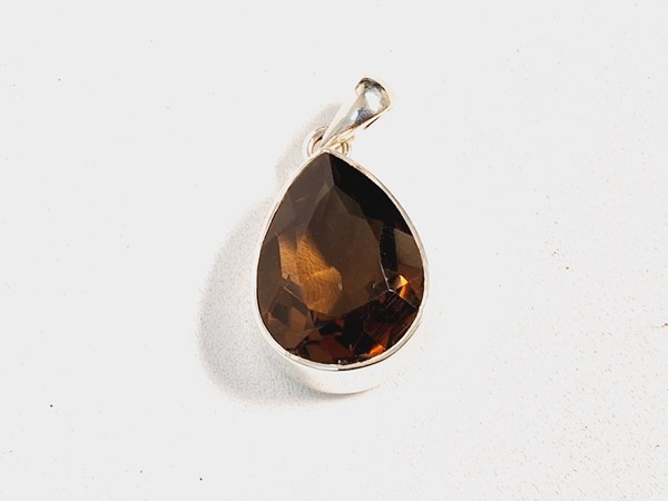 Lot 1006 - PENDANT