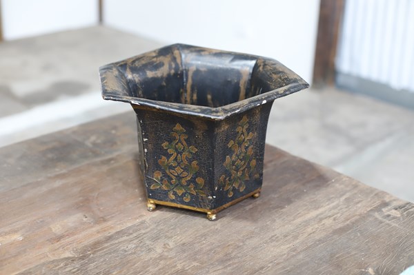 Lot 79 - IRON PLANTER