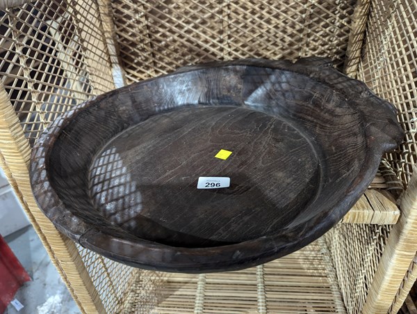 Lot 324 - TABLE BOWL