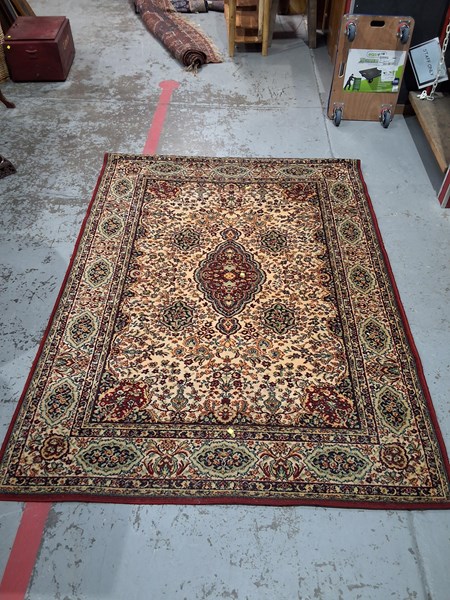 Lot 90 - RUG