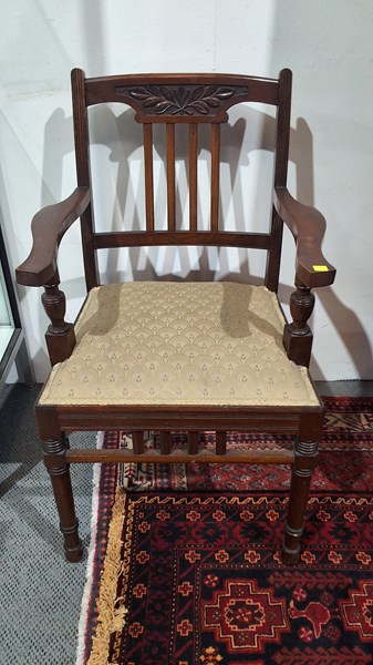 Lot 343 - ARM CHAIR