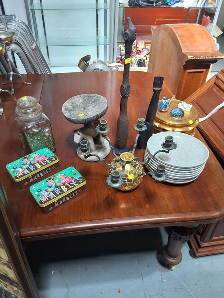 Lot 1420 - DECORATIVE HOMEWARES