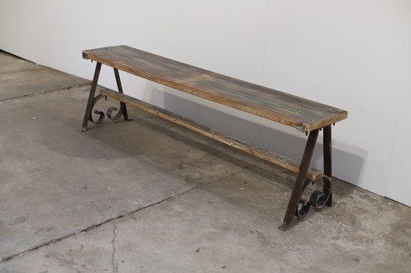 Lot 383 - BENCH