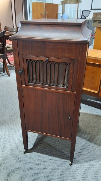 Lot 181 - GRAMOPHONE