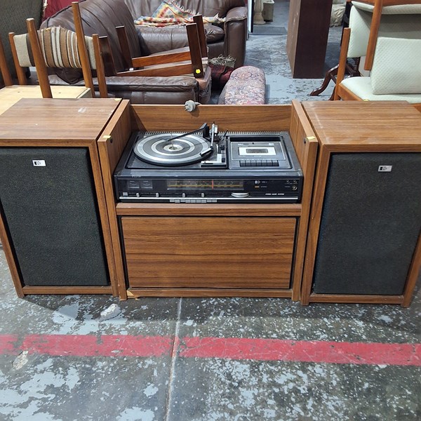 Lot 28 - STEREO