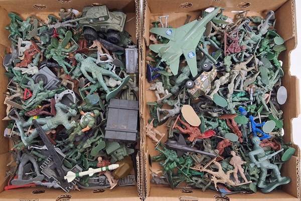 Lot 1480 - TOY SOLDIERS