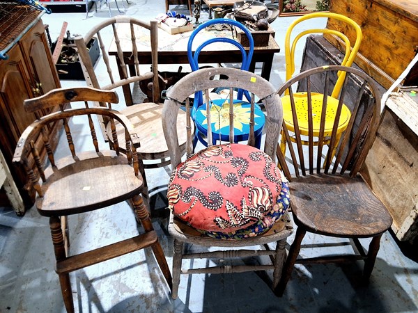 Lot 612 - CHAIR LOT