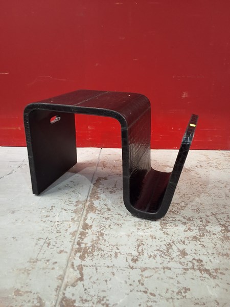Lot 237 - MAGAZINE RACK