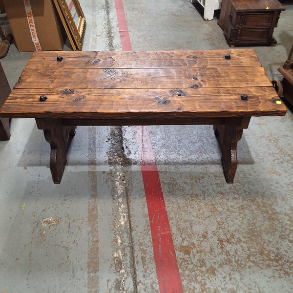 Lot 451 - COFFEE TABLE