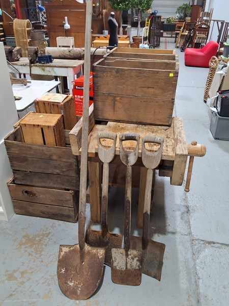 Lot 577 - TOOLS