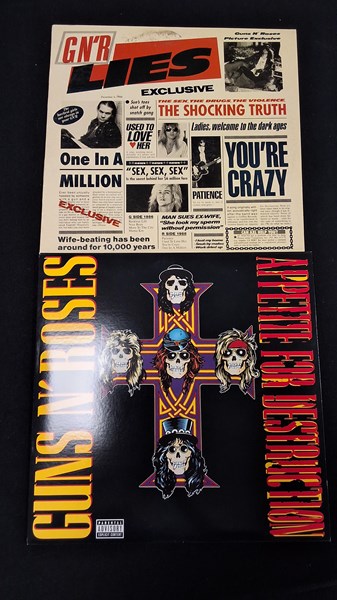 Lot 1186 - GUNS'N'ROSES VINYL RECORDS