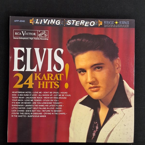 Lot 1193 - ELVIS PRESLEY VINYL RECORD