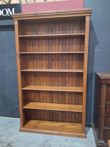 Lot 85 - BOOKCASE