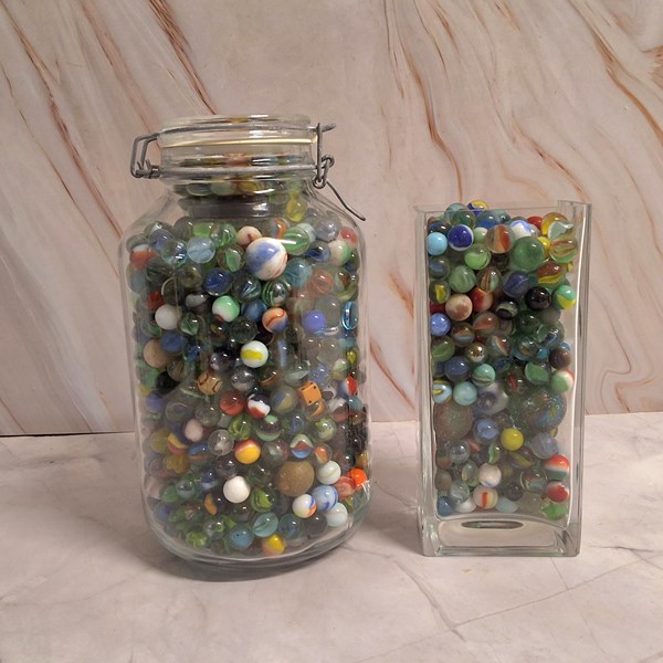 Lot 1504 - MARBLES