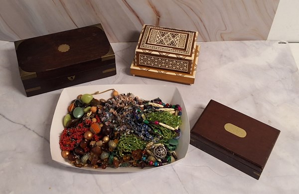 Lot 1660 - DECORATIVE BOXES