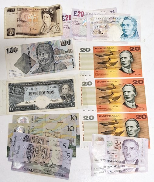Lot 1437 - BANK NOTES