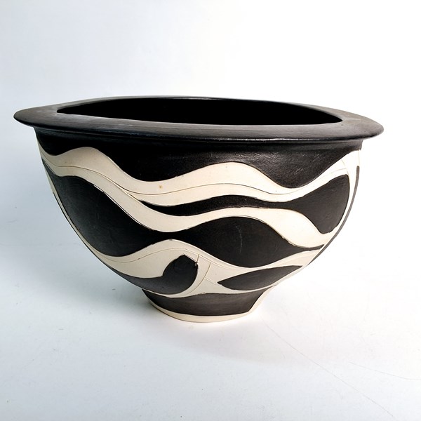 Lot 1352 - TERRY DAVIES (AUSTRALIA, WALES)