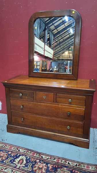 Lot 151 - CHEST AND MIRROR