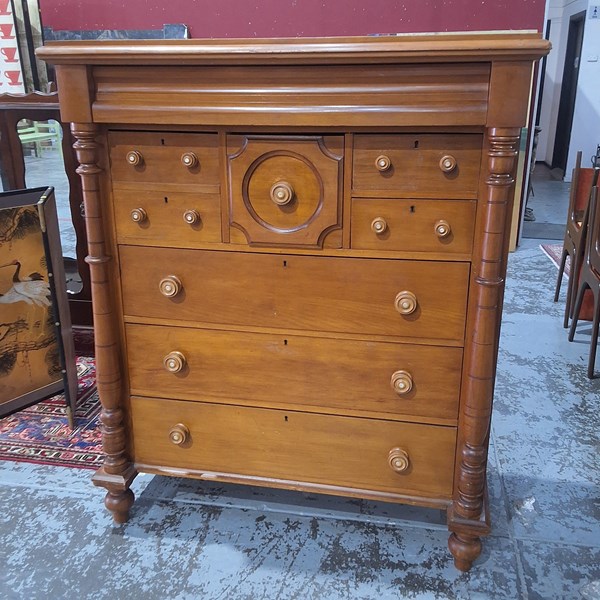 Lot 179 - CHEST OF DRAWERS