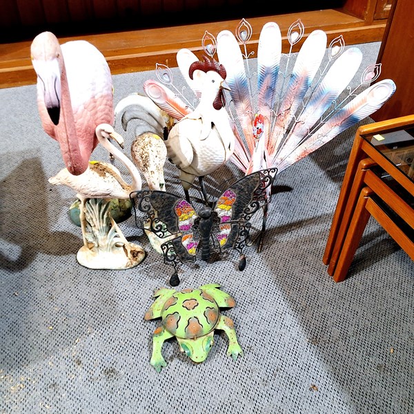 Lot 360 - ANIMAL DECOR LOT