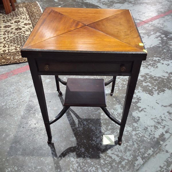 Lot 94 - GAMES TABLE