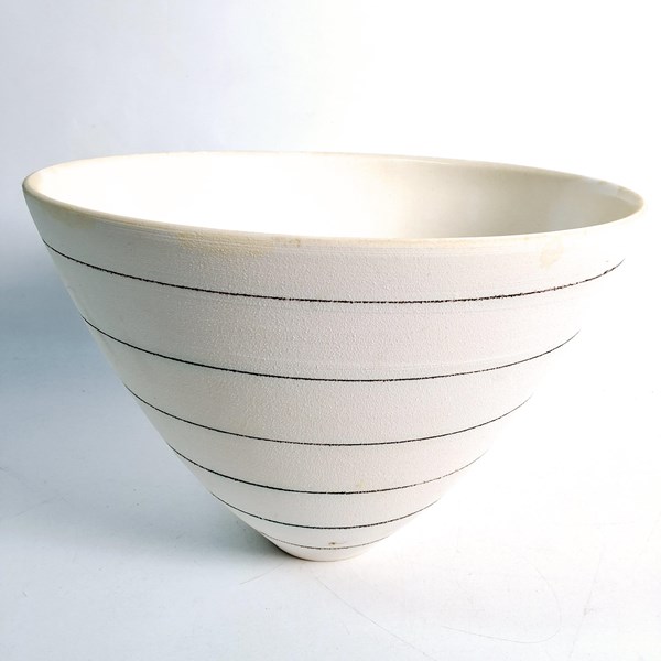 Lot 1321 - MARIANNE COLE (AUSTRALIA)