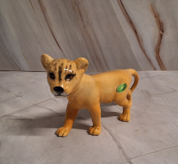 Lot 1268 - BESWICK FIGURE