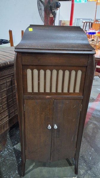 Lot 26 - GRAMOPHONE