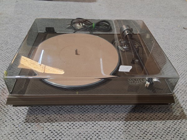 Lot 507 - STEREO TURNTABLE