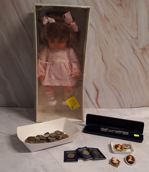 Lot 1537 - COLLECTABLES
