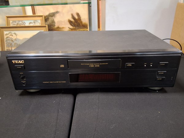 Lot 1383 - CD PLAYER