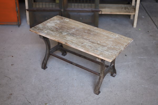 Lot 12 - BENCH