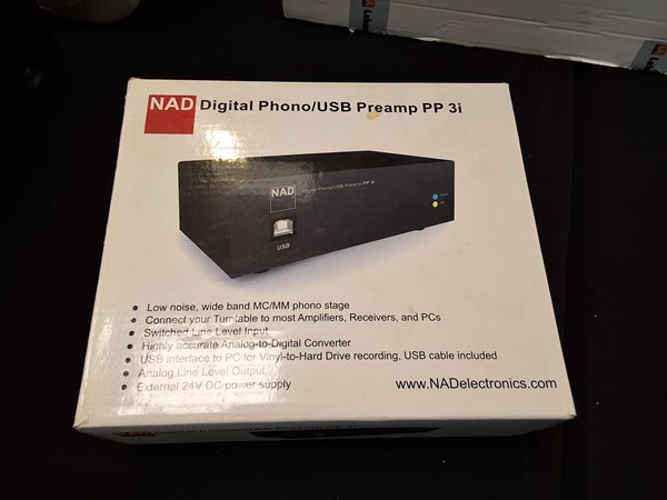 Lot 1415 - STEREO PRE-AMP