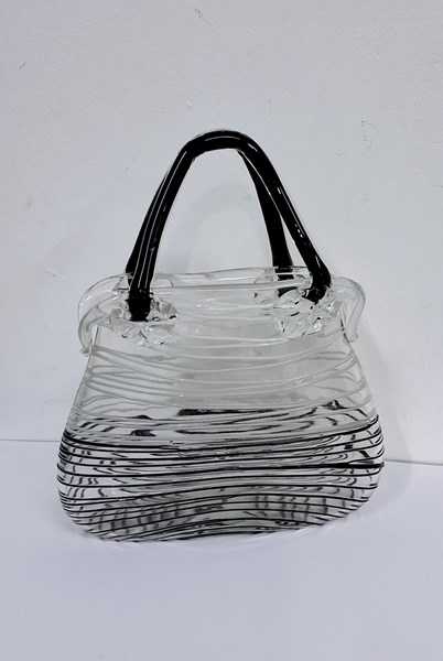 Lot 1399 - GLASS VASE