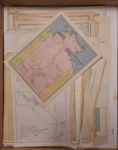 Lot 459 - MAPS