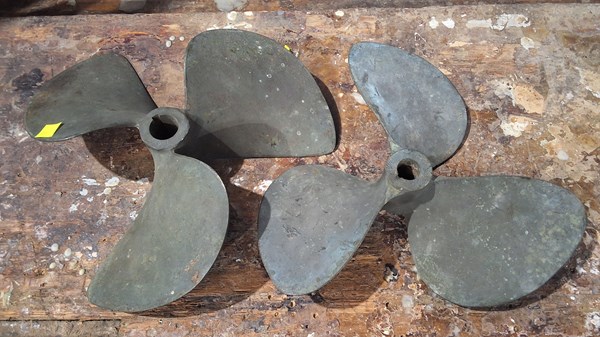 Lot 293 - PROPELLORS