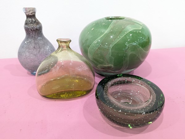 Lot 1540 - ART GLASS