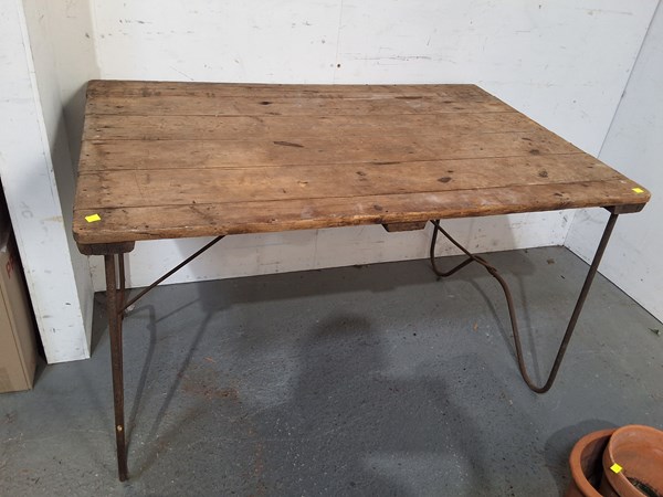 Lot 426 - TRESTLE TABLE