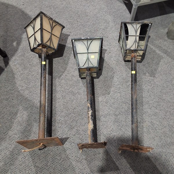 Lot 544 - LAMPS