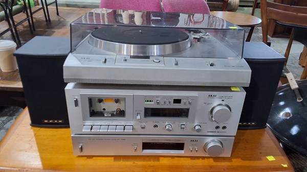 Lot 484 - STEREO