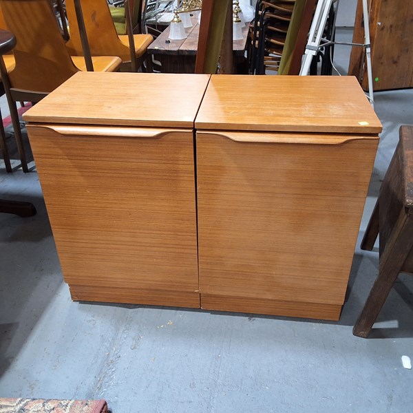 Lot 299 - BEDSIDES