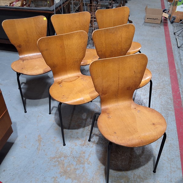Lot 437 - STACKABLE CHAIRS