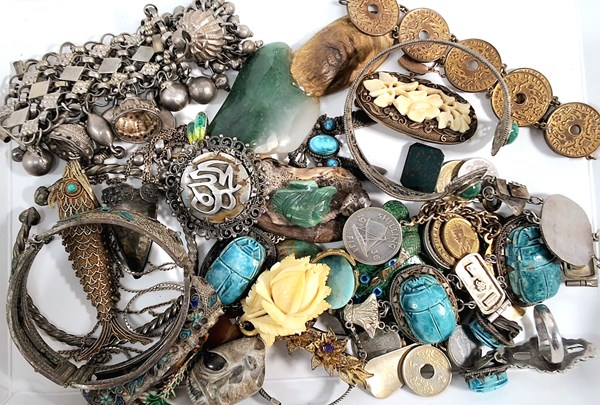 Lot 1172 - JEWELLERY