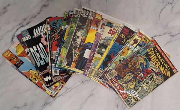 Lot 1410 - COMICS