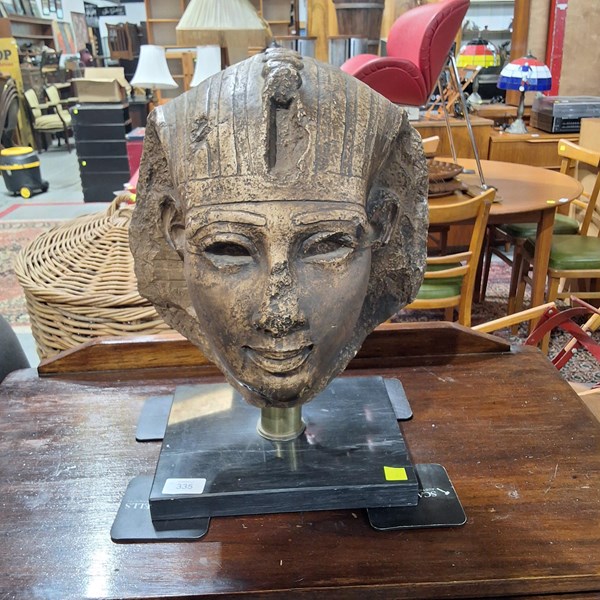 Lot 335 - STATUE