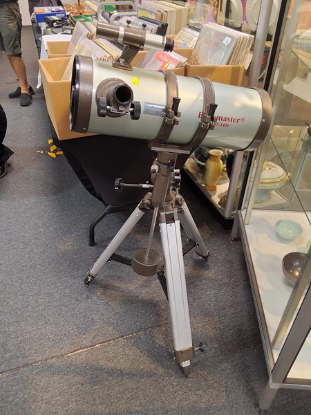 Lot 1393 - REFLECTOR TELESCOPE