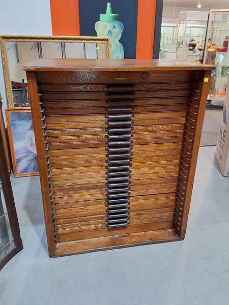 Lot 491 - TYPESET DRAWERS